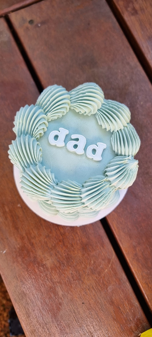 Celebrating Dad with cake 🍰